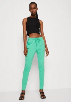 ICHI Ihkate Pa - Tracksuit Bottoms -Esprid Shop 05ddcf3410464a748afc75bdfb8bb55b scaled