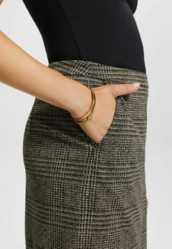ESPRIT Mini Skirt - Medium Grey 11 ESPRIT Mini Skirt - Medium Grey -Esprid Shop 0682fa061423424f99613803c8efb73f