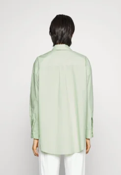 DRYKORN Aake - Button-Down Blouse - Yellow 8 DRYKORN Aake - Button-Down Blouse - Yellow -Esprid Shop 088bf4048fb042a89015a046dcb35e3e scaled