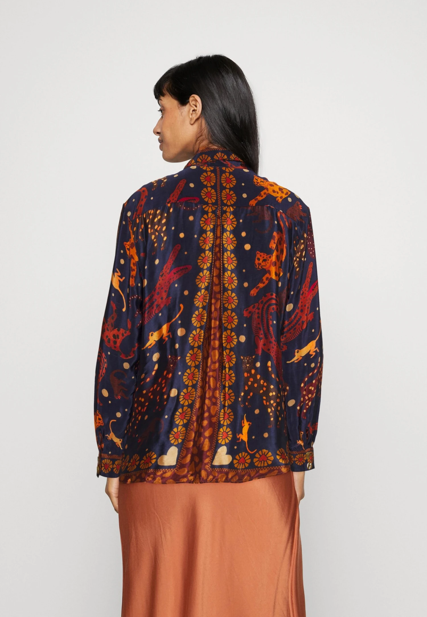 Farm Rio Animal Sky - Button-Down Blouse - Navy Blue 3 Farm Rio Animal Sky - Button-Down Blouse - Navy Blue - Image 3