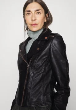 Ibana Brian - Leather Jacket - Black -Esprid Shop 103d00cbfaf2494abd69ff40cbab6fca scaled