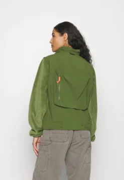 Columbia Skeena River Jacket - Summer Jacket - Pesto -Esprid Shop 10edca21408f4e17abac3eb96d8ca87f scaled