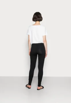 Modström Kendis - Leggings - Trousers - Black -Esprid Shop 126a6b6d3d4b4971a32fdbd5079555b9 scaled