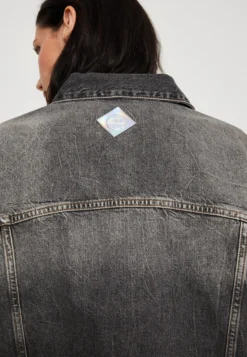 Armani Exchange Jacket - Denim Jacket - Grey Denim 11 Armani Exchange Jacket - Denim Jacket - Grey Denim -Esprid Shop 14c76bd04a5744bcba35fb3dee0d95b8 scaled