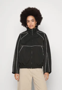 WEEKDAY Cody Tracksuit Jacket - Bomber Jacket - Black