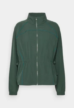 Jordan Jacket - Windbreaker - Midnight Green/Sky Teal/Black -Esprid Shop 1b63fe69472247618cc8ac3046f47979 scaled