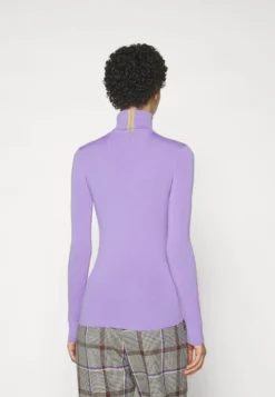 Victoria Beckham Jumper - Jumper - Lilac -Esprid Shop 1d35e379e7b14ccf952664226796285e scaled