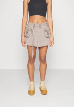 BDG Urban Outfitters Pleated Mini - Mini Skirt - Khaki