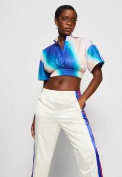 Adidas Sportswear Tee - Blouse - Lucid Blue -Esprid Shop 210411a58b4241a3a1caa350e1c8e696 scaled