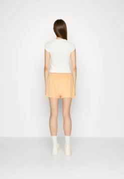 Lacoste Shorts - Apricot -Esprid Shop 223e02e9aa9c416589566dccb4df3b5a scaled