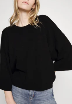 DRYKORN Nilay - Jumper -Esprid Shop 224f2a2c3d634f2297aa8b5d9ff7dc7a scaled