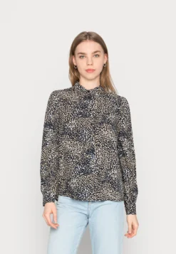 B.young Byjosa Puff Shirt - Button-Down Blouse - Copenhagen Night