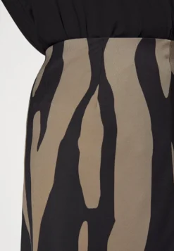 Gestuz Bothilde Skirt - A-Line Skirt -Esprid Shop 26dc7dd7aba1423087b6e90870d0b776 scaled