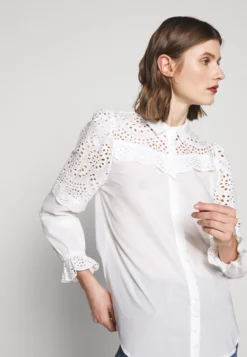 Bruuns Bazaar Sienna Robine - Button-Down Blouse - Snow White -Esprid Shop 30b23e286a1741ad8ad53d9c16ef3690 scaled