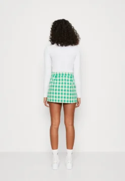 Vero Moda Vmbreelil Skirt - Mini Skirt -Esprid Shop 35abb24a64d24b0aafaea7bae4dd763a scaled