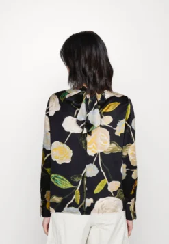 Vero Moda Vmrenee Noa Tie - Blouse - Black/Renee -Esprid Shop 36a2ebf80f4342d282128ac78bdade71 scaled
