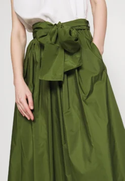 Zarda - A-Line Skirt - Verde -Esprid Shop 3fa34a4428bf478296e4c4142e178d66 scaled