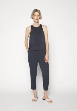 THEORY Racer Tank Crush - Blouse -Esprid Shop 43af6ccb7dee4c678b37b501c0ce8ca4 scaled