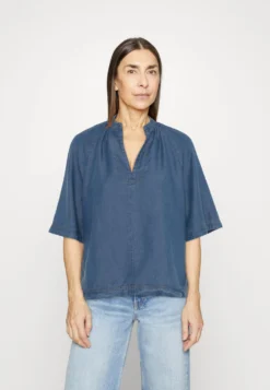 Marc O'Polo Short Sleeve Stand Up Collar Pleats At Neckline - Blouse - Mid Blue