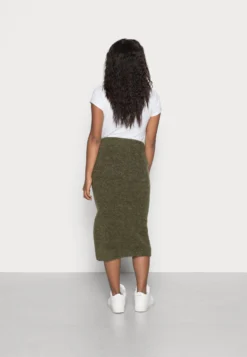 Pieces Petite Pcfanna Skirt - Pencil Skirt -Esprid Shop 52a6fef547a54422887fa4283fa64298 scaled