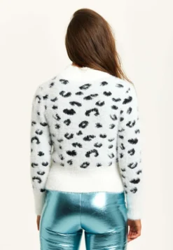 Liquorish Fluffy High Neck - Jumper - White -Esprid Shop 54fdef431bba48ad95379723c2508297 scaled