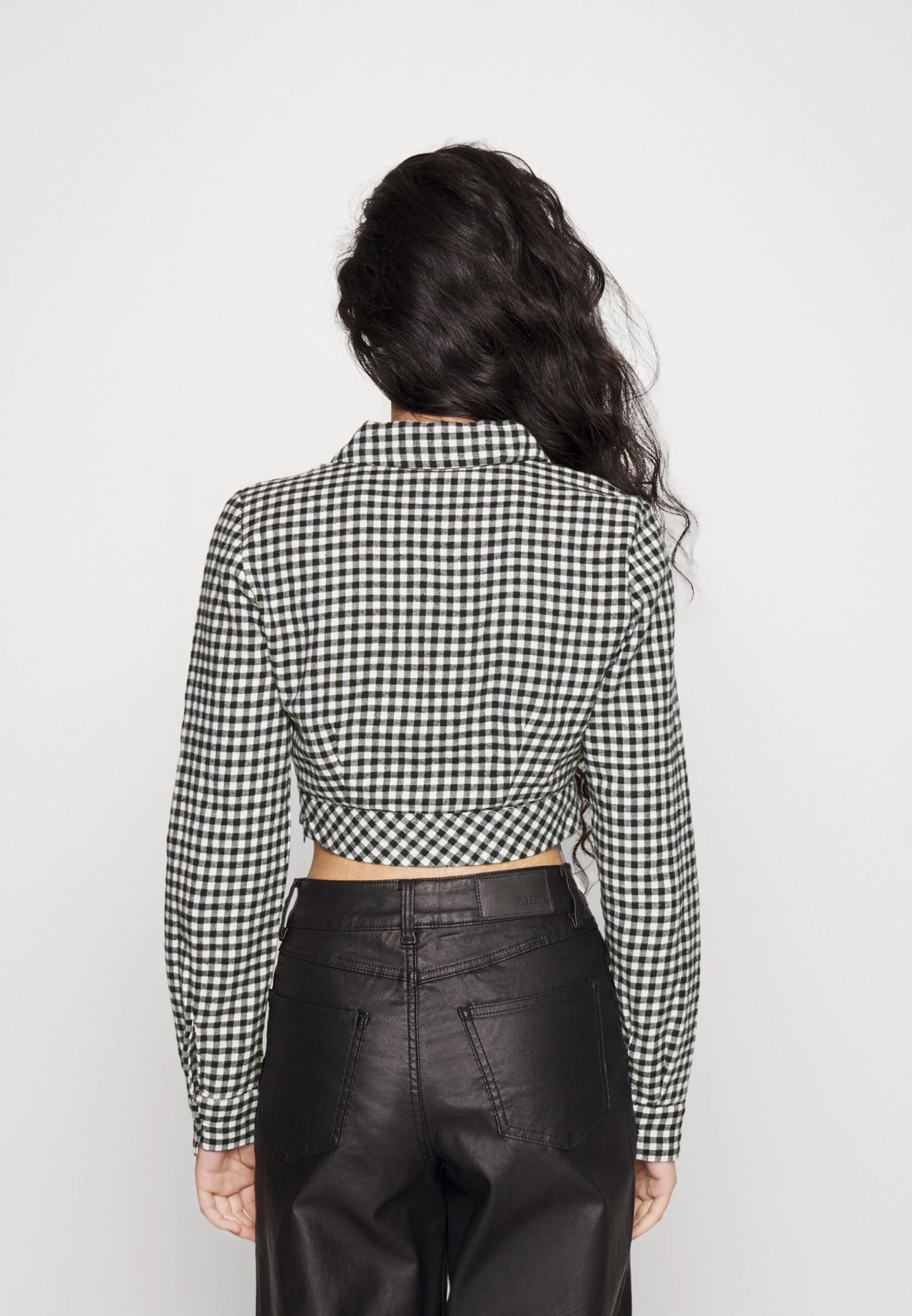 Noisy May Petite Nmerik Overlay - Blouse - Black 3 Noisy May Petite Nmerik Overlay - Blouse - Black - Image 3