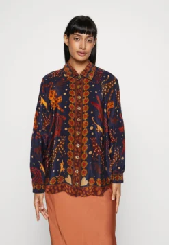Farm Rio Animal Sky - Button-Down Blouse - Navy Blue