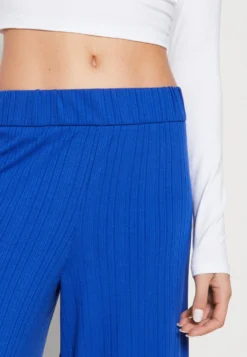 Monki Trousers - Bright Blue -Esprid Shop 6676bdf2bfec4ac88317d7428be7e9b1 scaled