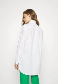 Boss Bacora - Shirt - Weiß -Esprid Shop 67bbeb37dc564d0c98e4e062d49a6403 scaled