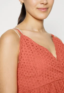 ONLY MATERNITY Olmmega Strap - Blouse - Desert Sand -Esprid Shop 6d1249393f7a483494279379eeecd2d0 scaled