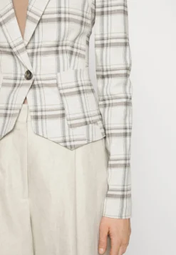 Patrizia Pepe Giacca - Blazer - Mineral Gray -Esprid Shop 6eb49a5ffddc4e638da116c362e7067a scaled