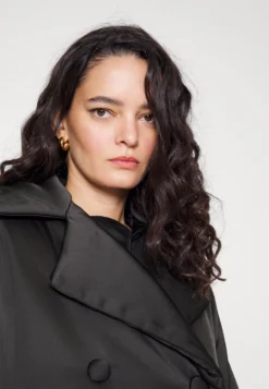 Waisted Satin Jacket - Winter Jacket - Black -Esprid Shop 766175751aca474f9fdb4c2cfdbc9170 scaled