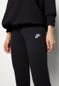Nike Sportswear Club Pant Tight - Tracksuit Bottoms - Black/White -Esprid Shop 790b736635094094881ecf2ca90ba3fc scaled