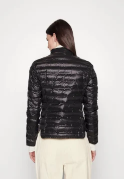 Blauer Basic, Repreve- Light Jacket - Black 8 Blauer Basic, Repreve- Light Jacket - Black -Esprid Shop 7da02096760b438685b5e057401f7645 scaled