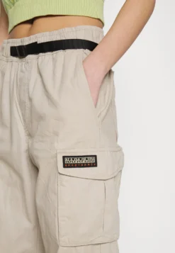 Napapijri Earth Solid - Cargo Trousers -Esprid Shop 7e6ba768cc22420b8d1a6d496cd9c389 scaled