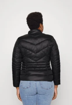 Vero Moda Curve Vmsorayasiv Short Jacket - Light Jacket 7 Vero Moda Curve Vmsorayasiv Short Jacket - Light Jacket -Esprid Shop 7ea989d2abe24d16a50b7c8b68ad860a scaled