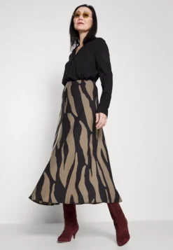 Gestuz Bothilde Skirt - A-Line Skirt -Esprid Shop 8136d18a434246caa9eea9ea896f6c2d scaled