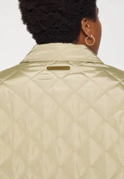 Insulated-Coat - Light Jacket - Birch Tan -Esprid Shop 833018ceb94e4ce996ea175f38c6dba5 scaled