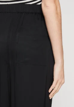 Marc O'Polo Pants Wide Leg Elastic Waistband Patch Pocket - Trousers - Black -Esprid Shop 866f743e09564e188d33d903a35e84d5 scaled