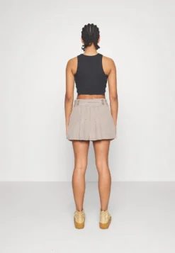 BDG Urban Outfitters Pleated Mini - Mini Skirt - Khaki -Esprid Shop 8675197501174dea9a03eb17c6a89664 scaled