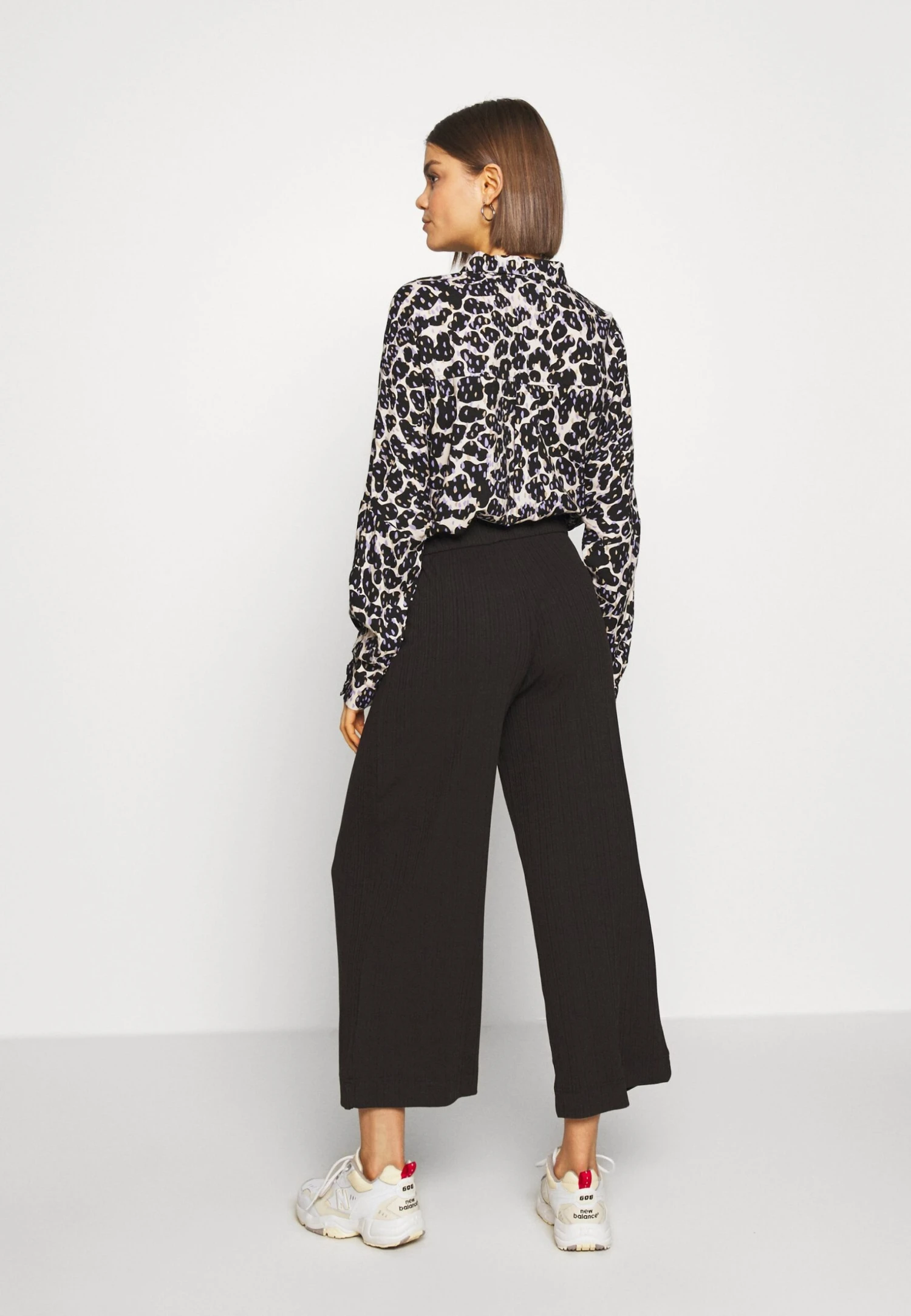 Monki Trousers - Black Dark 3 Monki Trousers - Black Dark - Image 3