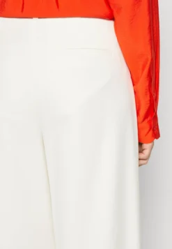 Gestuz Paula Wide Pants - Trousers - Egret -Esprid Shop 9083592776d54a758206ab212c409a3f scaled