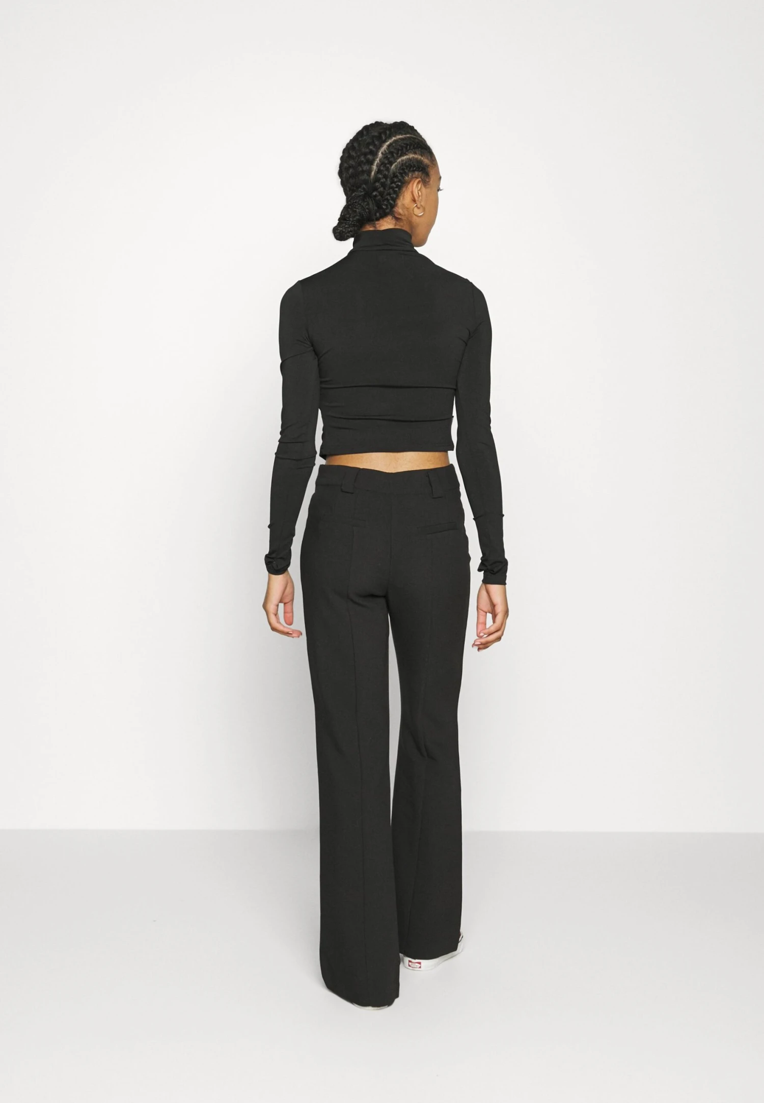 Yasnuteo Pant - Trousers 3 Yasnuteo Pant - Trousers - Image 3