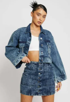 CroppedBell Sleeve - Denim Jacket