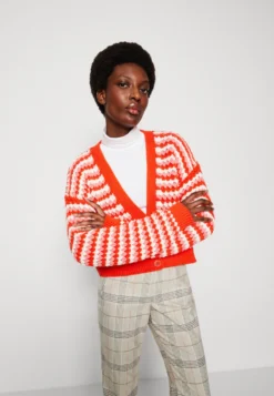 ESPRIT Chunky Tape - Cardigan - Orange Red -Esprid Shop 96516b2e40cc441a899367f1e2bd6bd1 scaled
