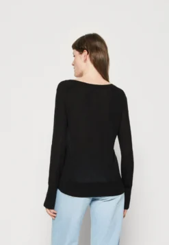 Calvin Klein Sweater - Jumper - Black -Esprid Shop 972422b52b7d4aafa0cf8f37814369b5 scaled