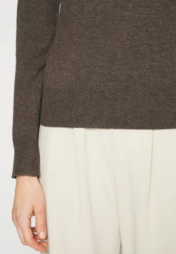 Simple High Neck- Jumper - Cocoa Brown -Esprid Shop 97879ece3f4a4f98b555457a03c1c2b6 scaled