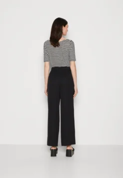 Marc O'Polo Pants Wide Leg Elastic Waistband Patch Pocket - Trousers - Black -Esprid Shop a16d4d84afae413c8e68c541684889d3 scaled