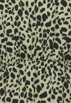 ONLY Onlmasumi Wrap - Blouse - Agave Green/Black 10 ONLY Onlmasumi Wrap - Blouse - Agave Green/Black -Esprid Shop a4bfd41943194536b7ed02e9ae11689f scaled