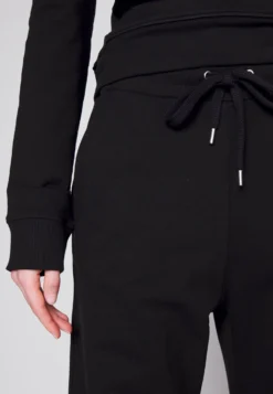 LOVE MOSCHINO Tracksuit - Black -Esprid Shop aa388fc11c0344a5af8f19789e086b4e scaled